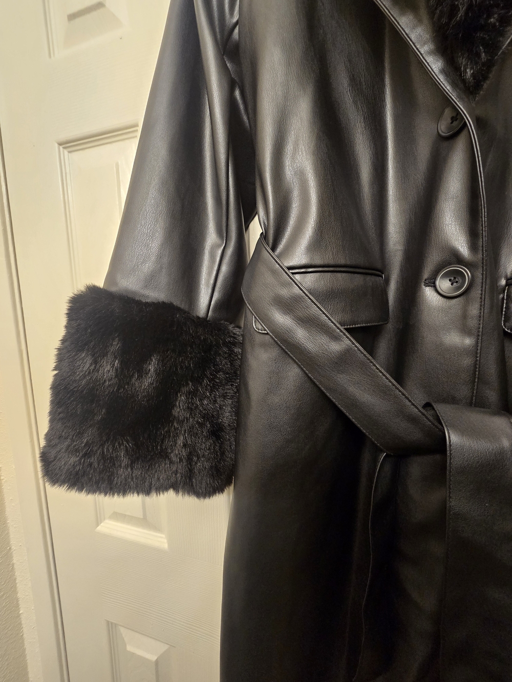 Black Faux Leather Trench Coat with Faux Fur Trim - Picture 4 of 5
